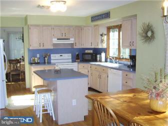 20 South Burden Hill Road Quinton, NJ 08079 - Photo 6 of 12 Kitchen