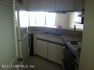 1701 First Street, Unit 1B Neptune Beach, FL 32266 - Photo 3 of 7 KITCHEN