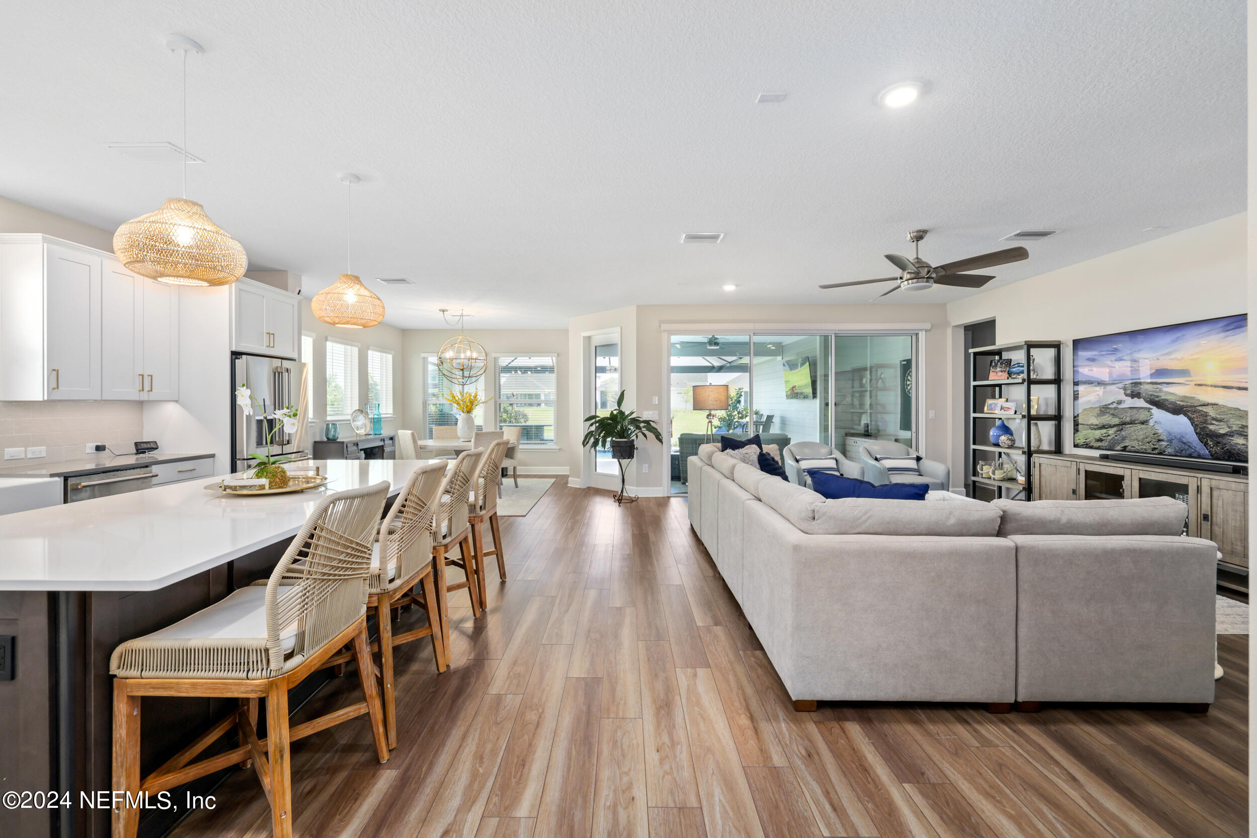98 Sumter Pl Street St. Augustine, FL 32092 - Photo 26 of 84 Kitchen Living Room