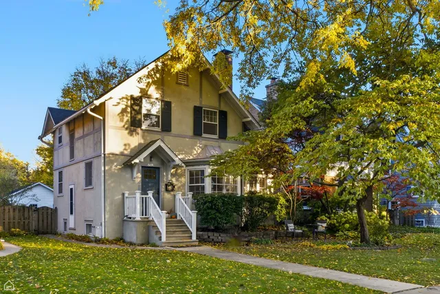 $800,000 | 2221 Lincolnwood Drive, Evanston, IL 60201