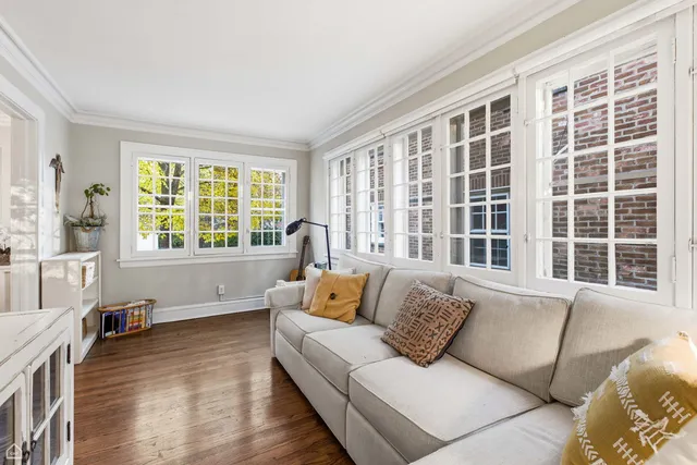 $800,000 | 2221 Lincolnwood Drive, Evanston, IL 60201