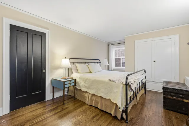 $800,000 | 2221 Lincolnwood Drive, Evanston, IL 60201