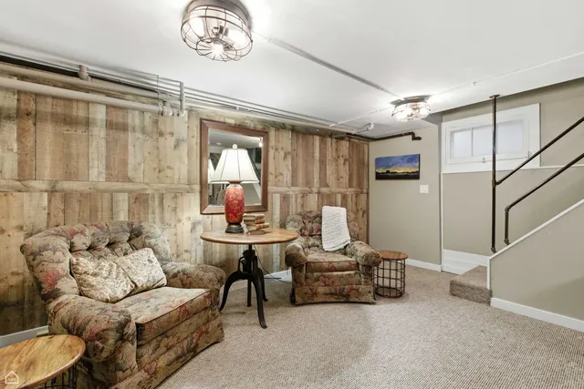 $800,000 | 2221 Lincolnwood Drive, Evanston, IL 60201