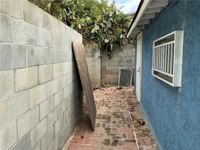 a view of a terrace with city view