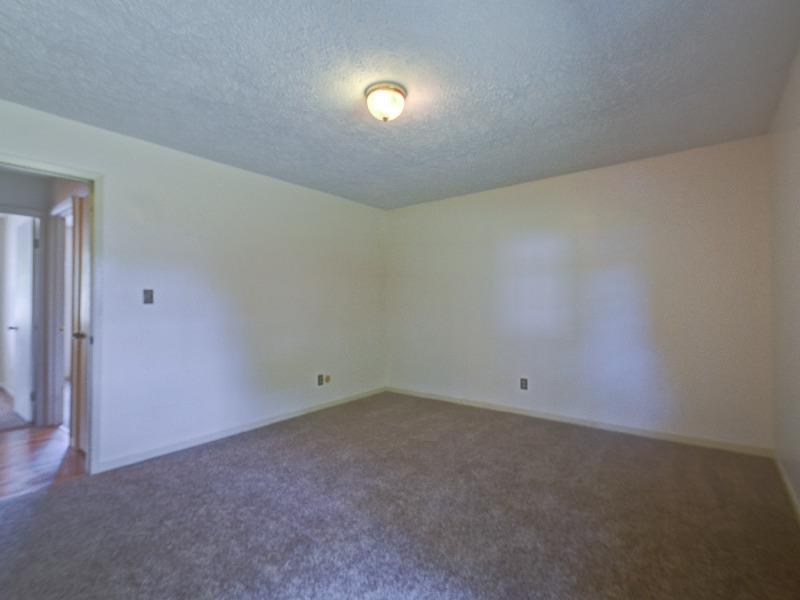 375 Georgetown Road Greenwood, IN 46142 - Photo 14 of 24 Gallery Image 14