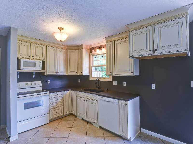 375 Georgetown Road Greenwood, IN 46142 - Photo 7 of 24 Gallery Image 7