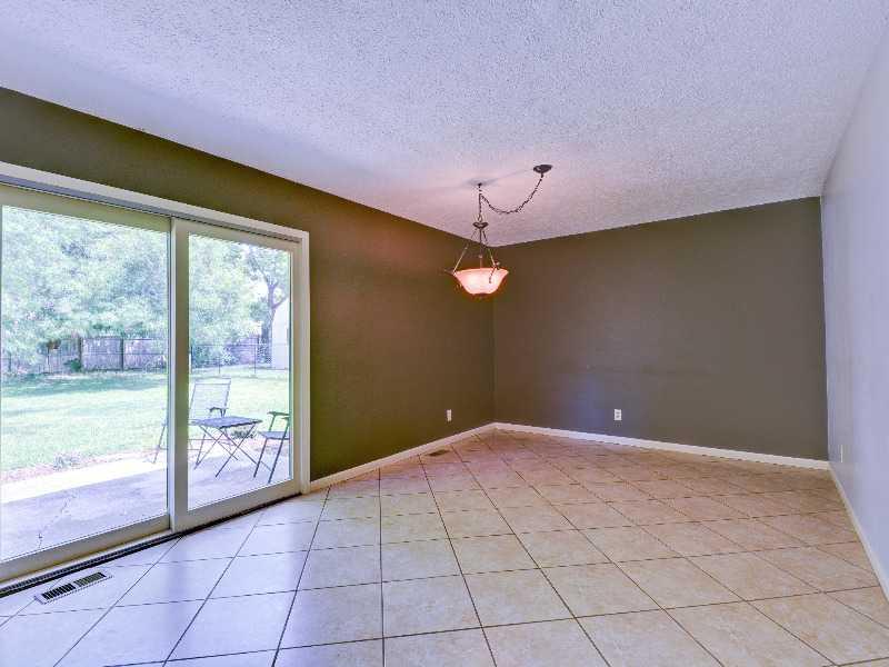 375 Georgetown Road Greenwood, IN 46142 - Photo 10 of 24 Gallery Image 10
