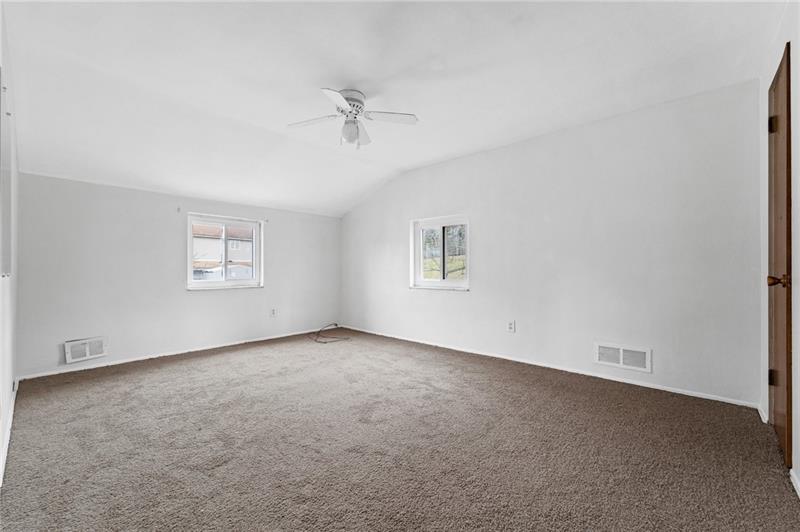 1306 Carnahan Road Pittsburgh, PA 15220 - Photo 14 of 30 Gallery Image 14