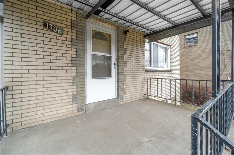 1306 Carnahan Road Pittsburgh, PA 15220 - Photo 3 of 30 Gallery Image 3