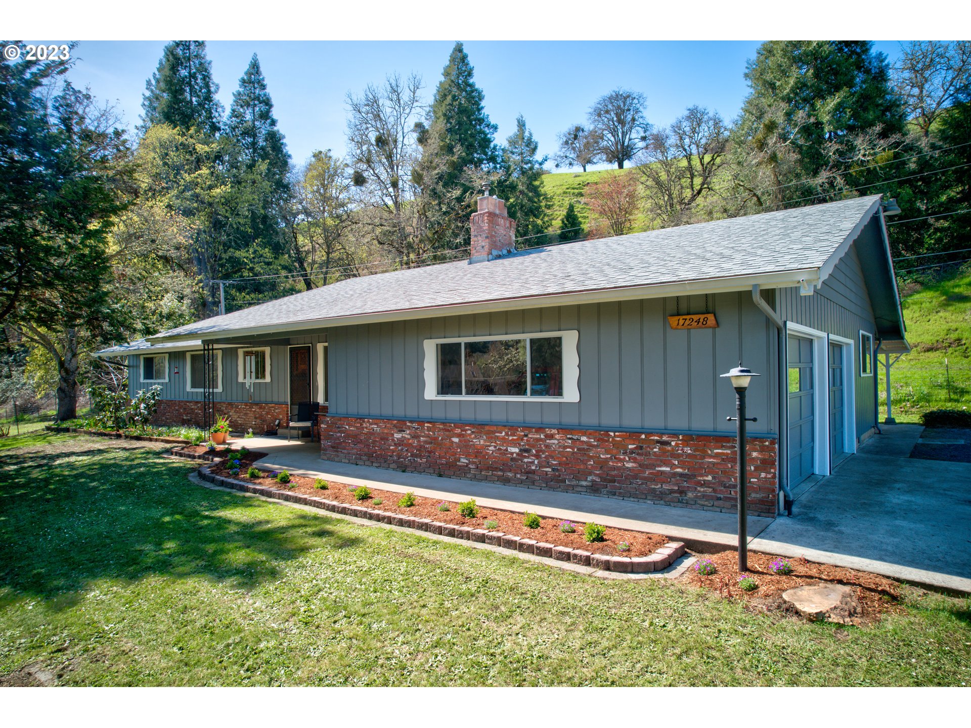 17248 North Bank Road Roseburg, OR 97470 - Photo 1 of 46 Gallery Image 1