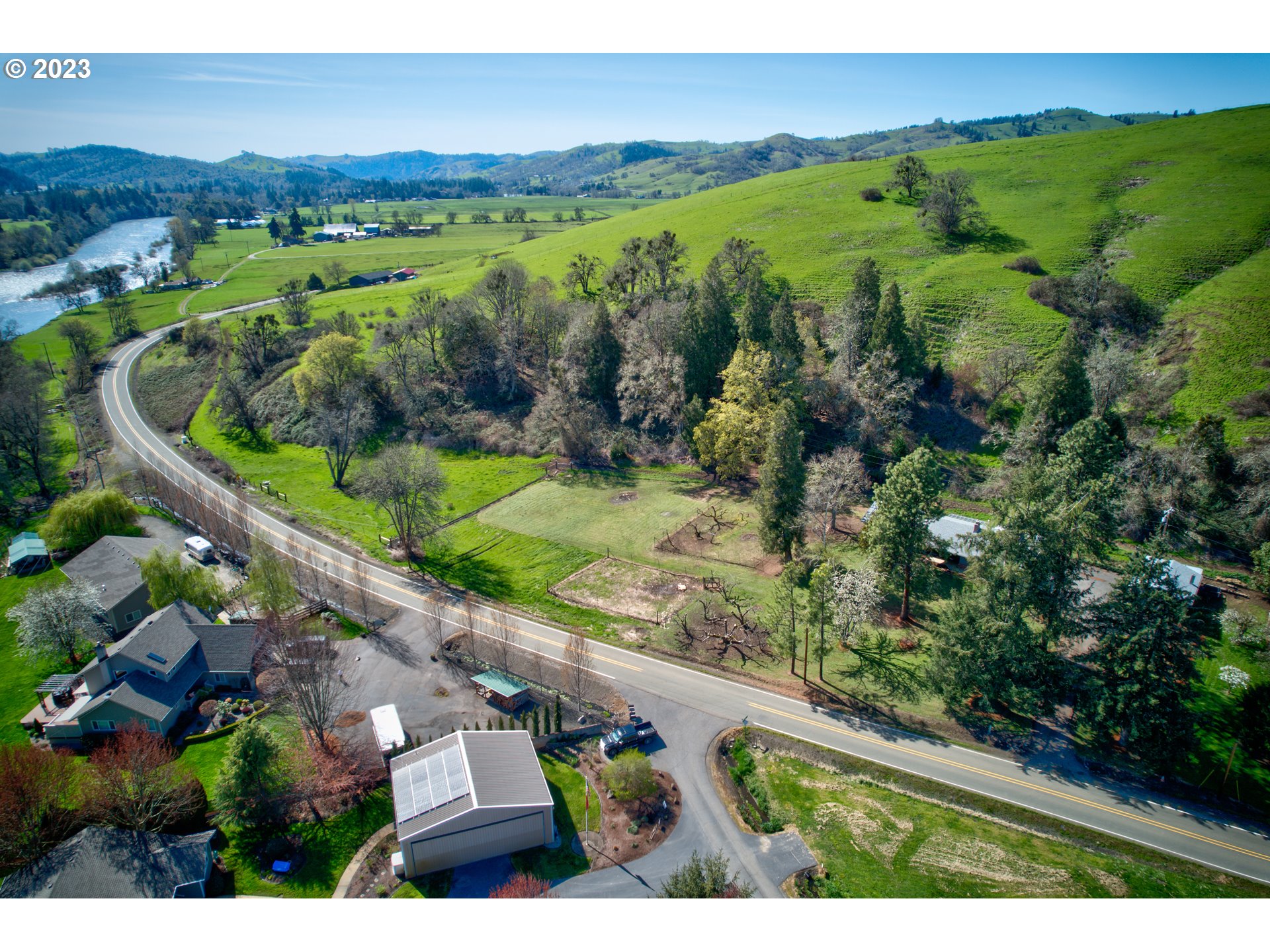 17248 North Bank Road Roseburg, OR 97470 - Photo 44 of 46 Gallery Image 44