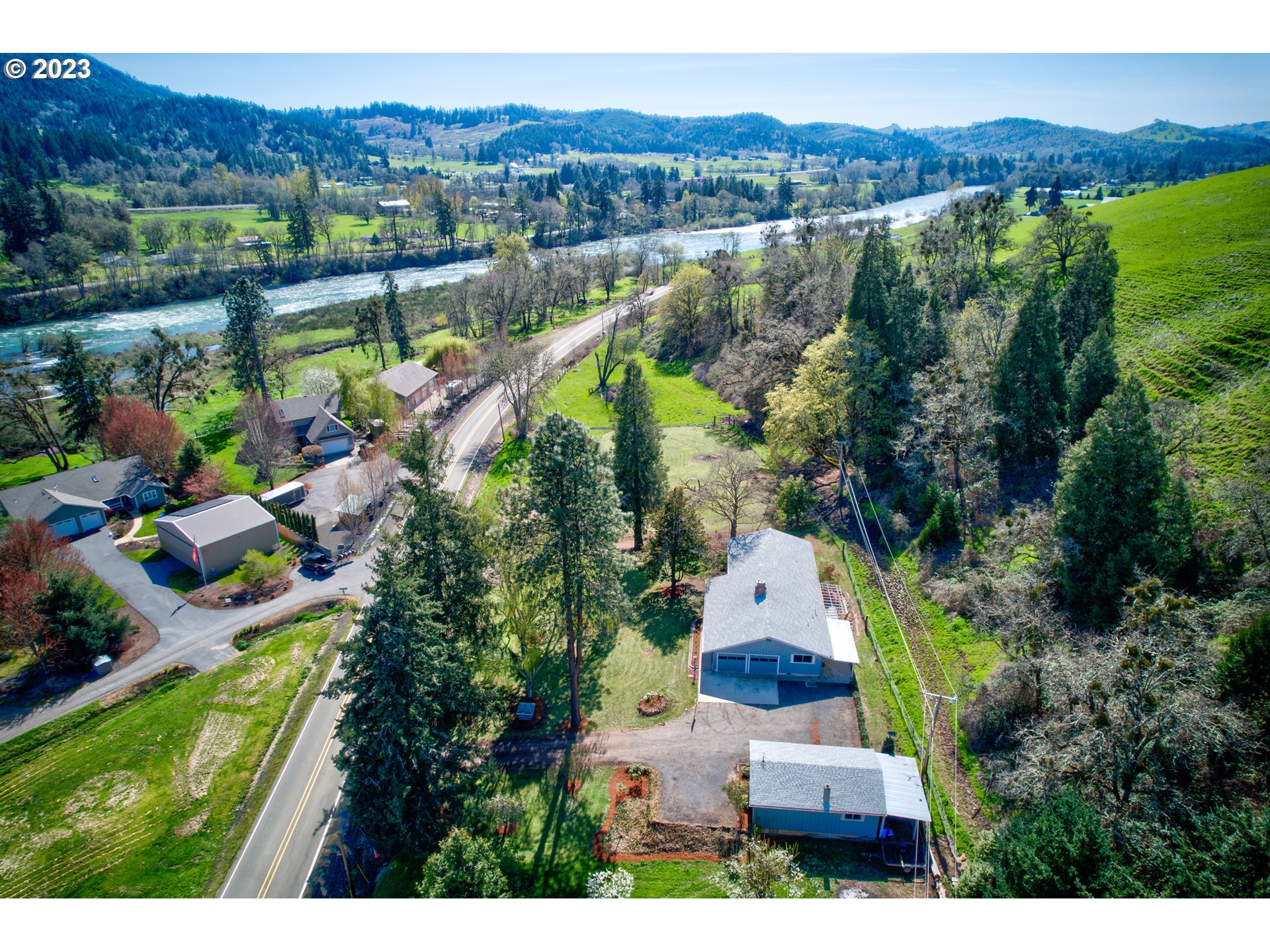 17248 North Bank Road Roseburg, OR 97470 - Photo 45 of 46 Gallery Image 45