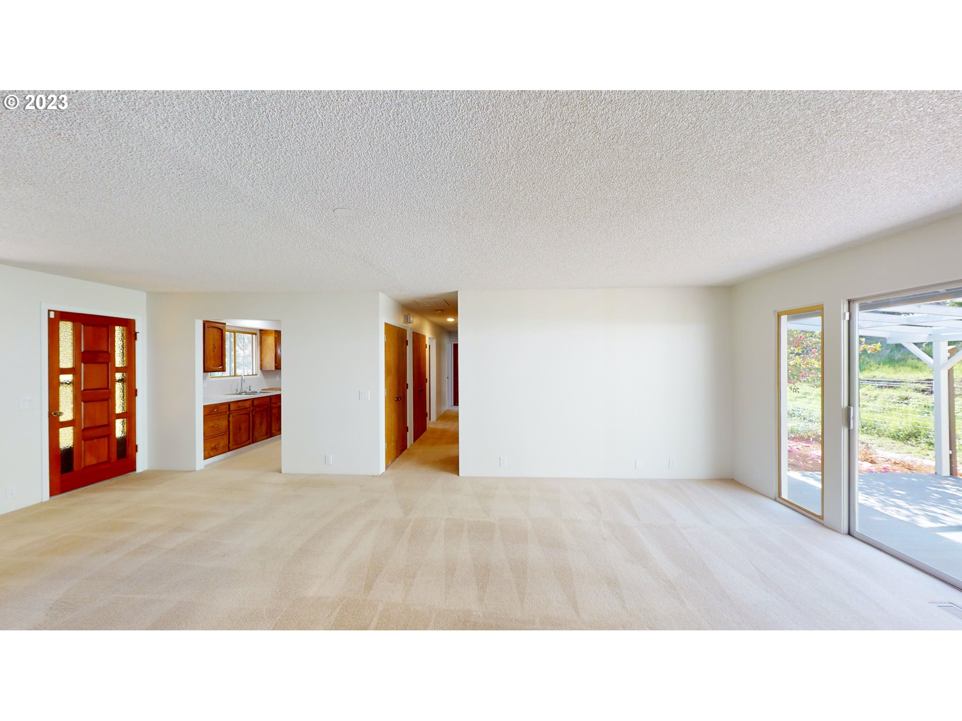 17248 North Bank Road Roseburg, OR 97470 - Photo 7 of 46 Gallery Image 7