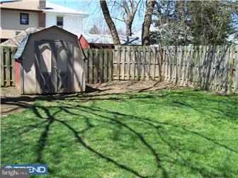 136 East Roland Road Brookhaven, PA 19015 - Photo 5 of 12 Gallery Image 5