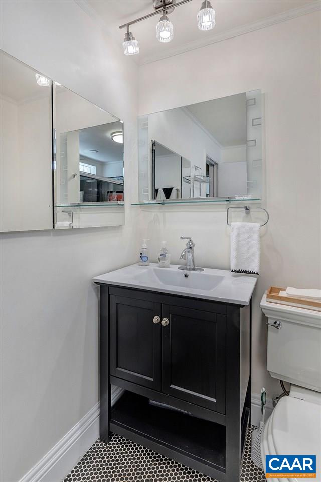 1618 Rugby Avenue Charlottesville, VA 22903 - Photo 11 of 42 Gallery Image 11