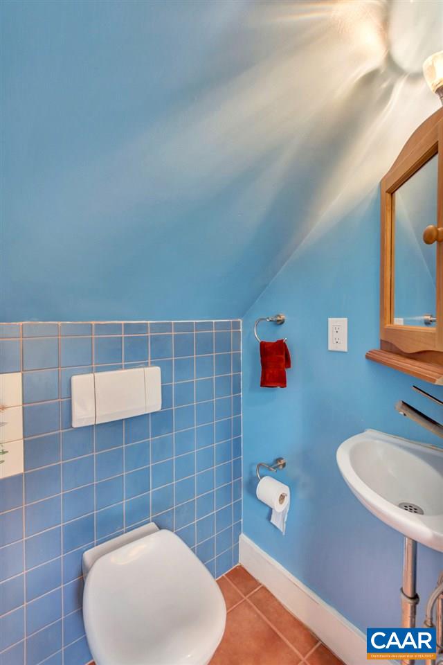 1618 Rugby Avenue Charlottesville, VA 22903 - Photo 34 of 42 Gallery Image 34