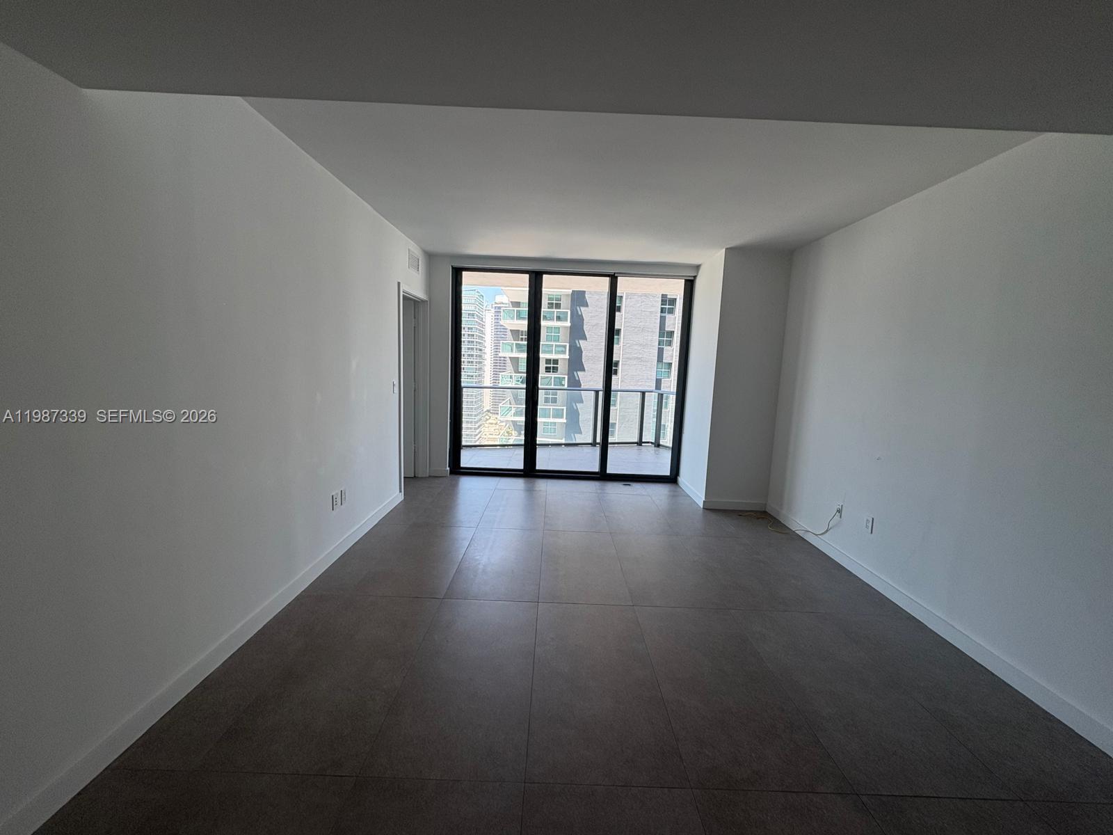 1300 South Miami Avenue, Unit 2911 Miami, FL 33130 - Photo 25 of 27 LICING/DINNING