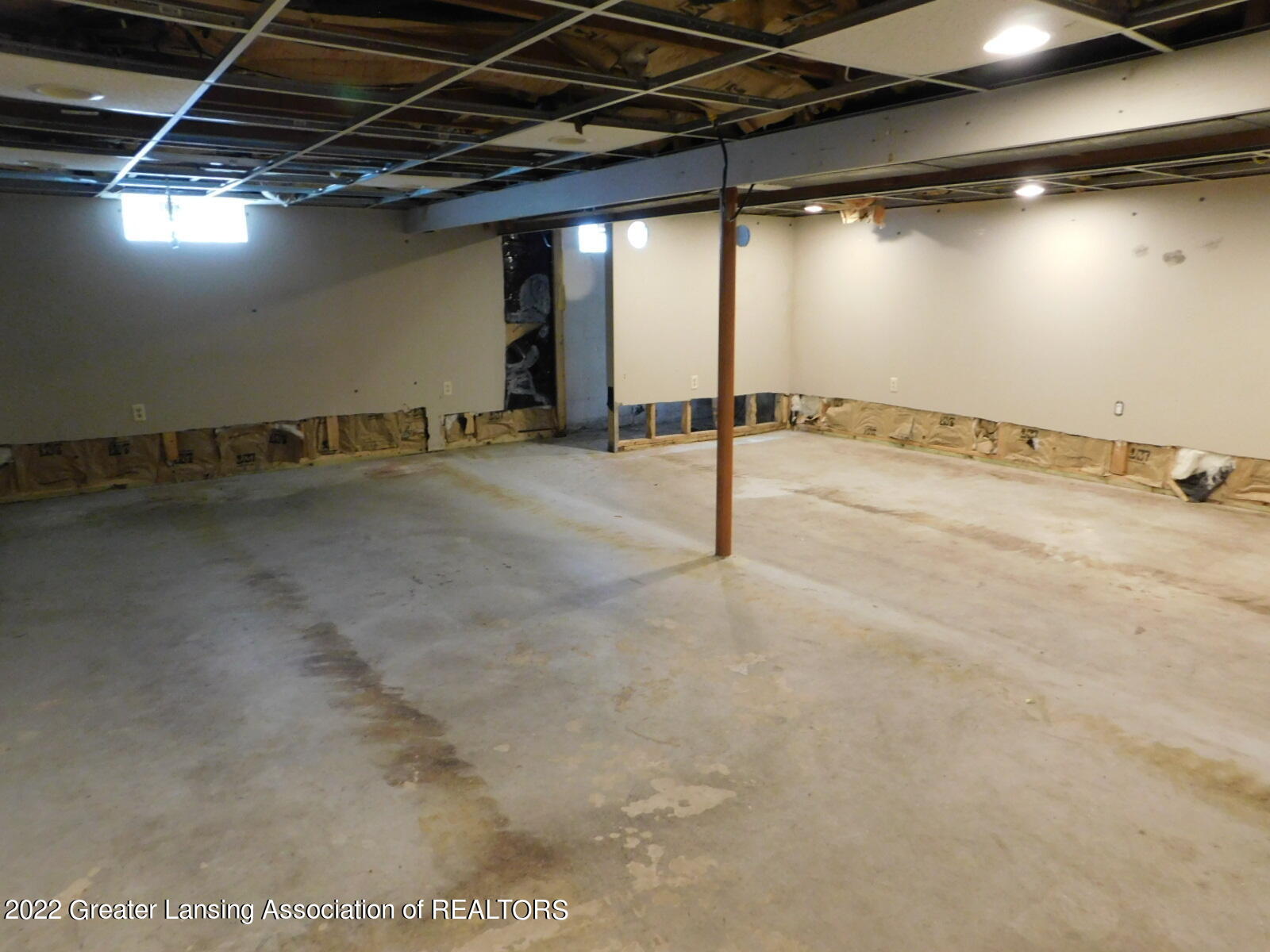 6034 Rolfe Road Lansing, MI 48911 - Photo 20 of 24 DSCN1483