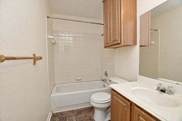 $1,900 | 804 Sable Trail Court, Round Rock, TX 78664