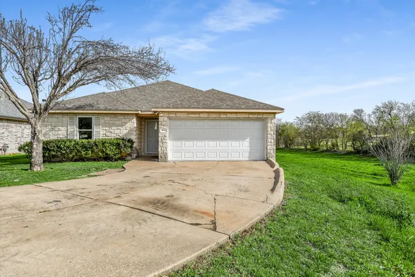 $1,900 | 804 Sable Trail Court, Round Rock, TX 78664