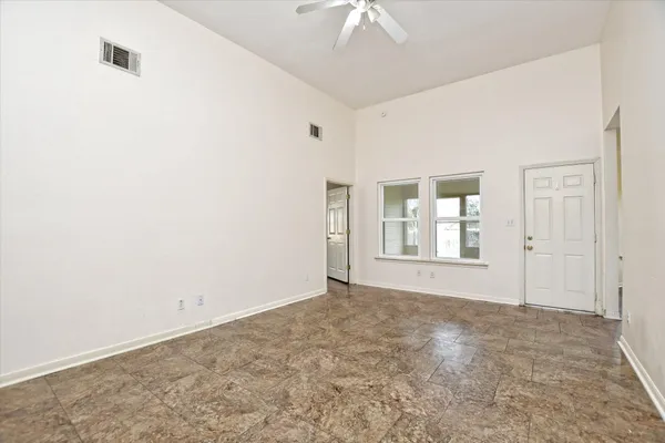 $1,900 | 804 Sable Trail Court, Round Rock, TX 78664