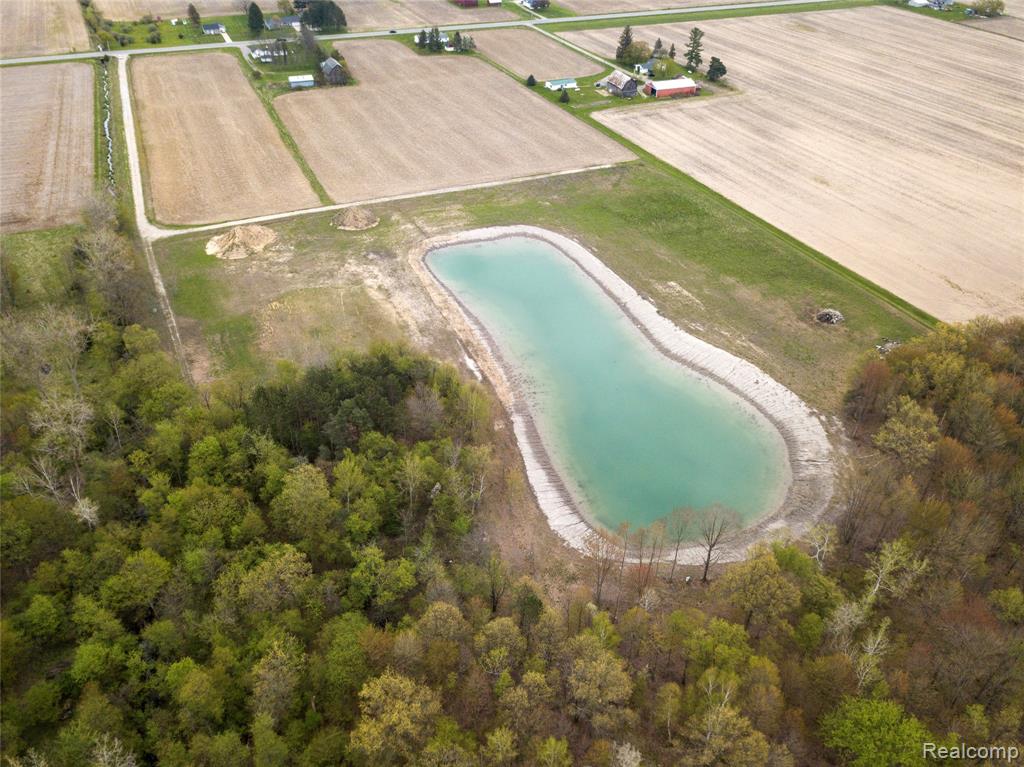 2250 South Hemlock Road Hemlock, MI 48626 - Photo 8 of 10