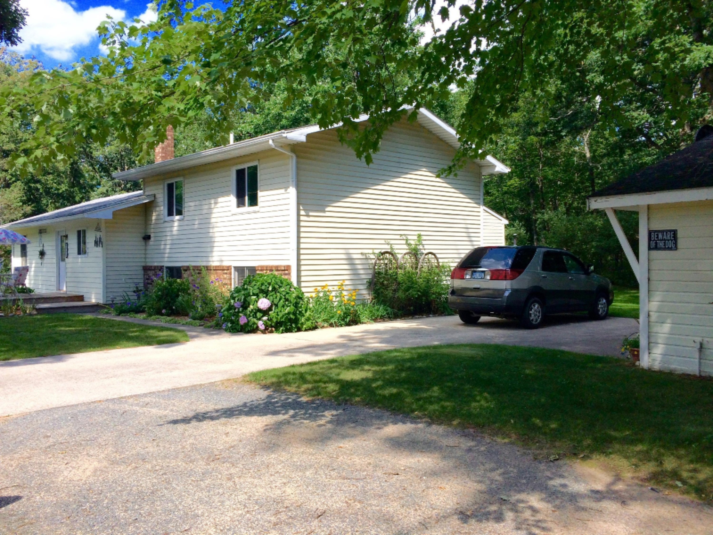 6076 South Taylor Road Branch, MI 49402 - Photo 2 of 23 IMG_3658