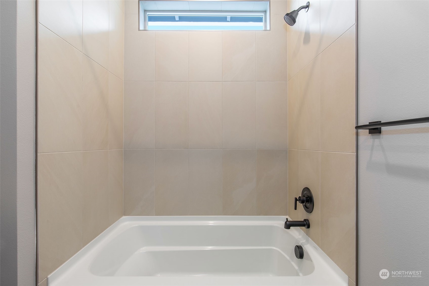 3713 Northeast 27th Place, Unit 13 Renton, WA 98059 - Photo 19 of 33 Gallery Image 19