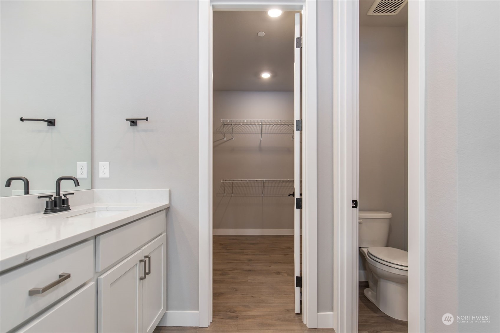 3713 Northeast 27th Place, Unit 13 Renton, WA 98059 - Photo 27 of 33 Gallery Image 27