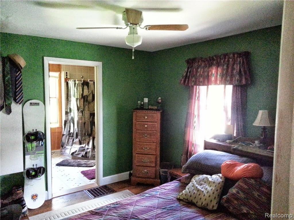 60221 Mt Vernon Road Rochester, MI 48306 - Photo 9 of 29 First Floor Master