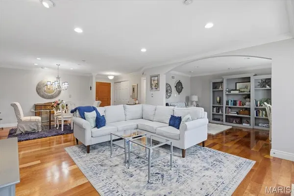 $299,900 | 1512 Bedford Forge Court, Unit 15, Chesterfield, MO 63017