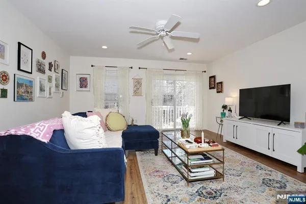 $3,400 | 2051 Charles Court, Mahwah, NJ 07430