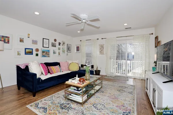 $3,400 | 2051 Charles Court, Mahwah, NJ 07430