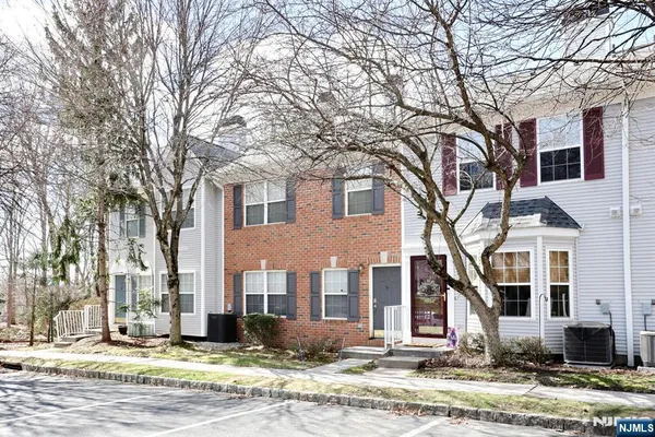 $3,400 | 2051 Charles Court, Mahwah, NJ 07430