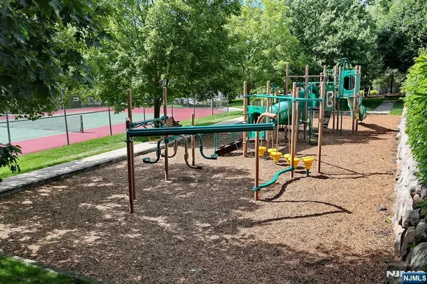 $3,400 | 2051 Charles Court, Mahwah, NJ 07430