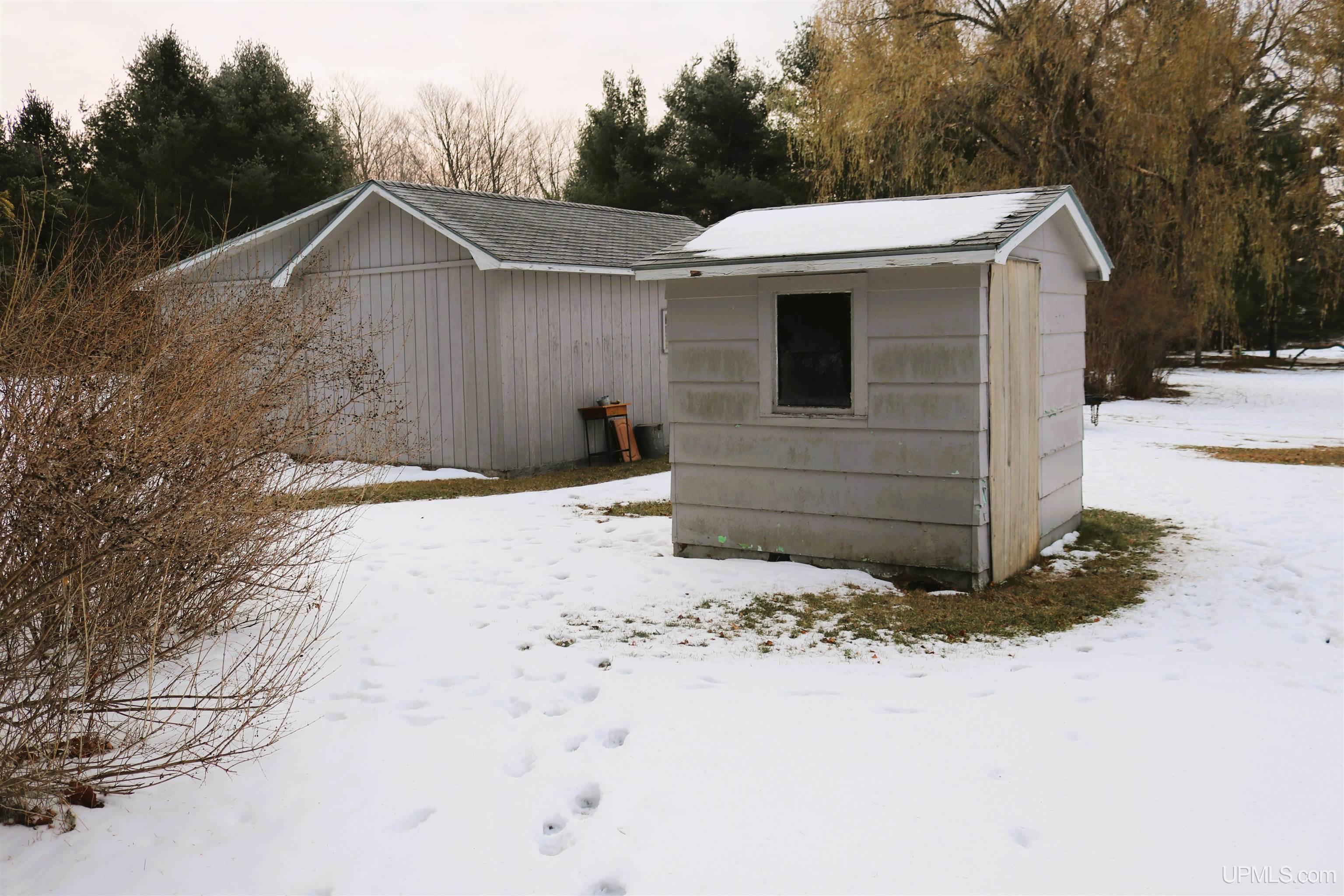 1174 North Gulliver Road Gulliver, MI 49840 - Photo 47 of 58