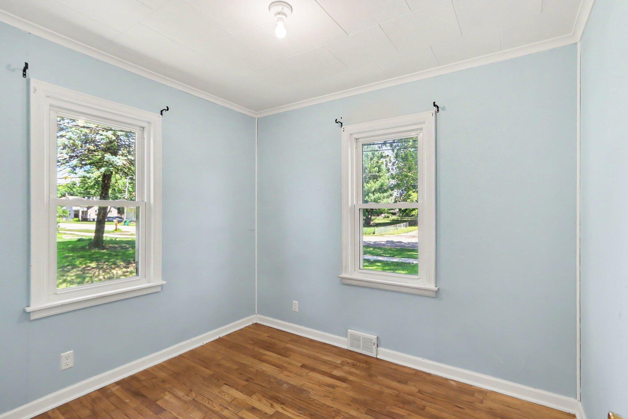1039 South Constantine Street Three Rivers, MI 49093 - Photo 14 of 26