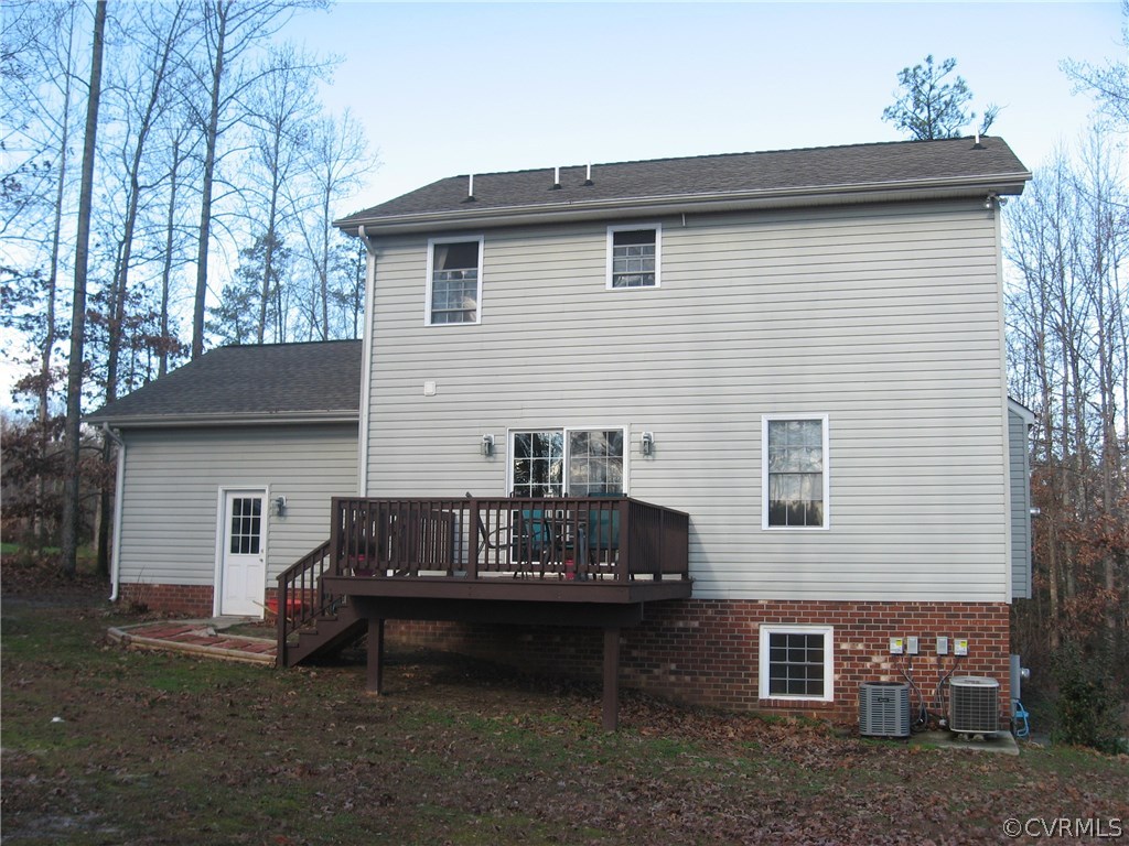 17222 Oak Ridge Lane Ruther Glen, VA 22546 - Photo 2 of 24 Gallery Image 2
