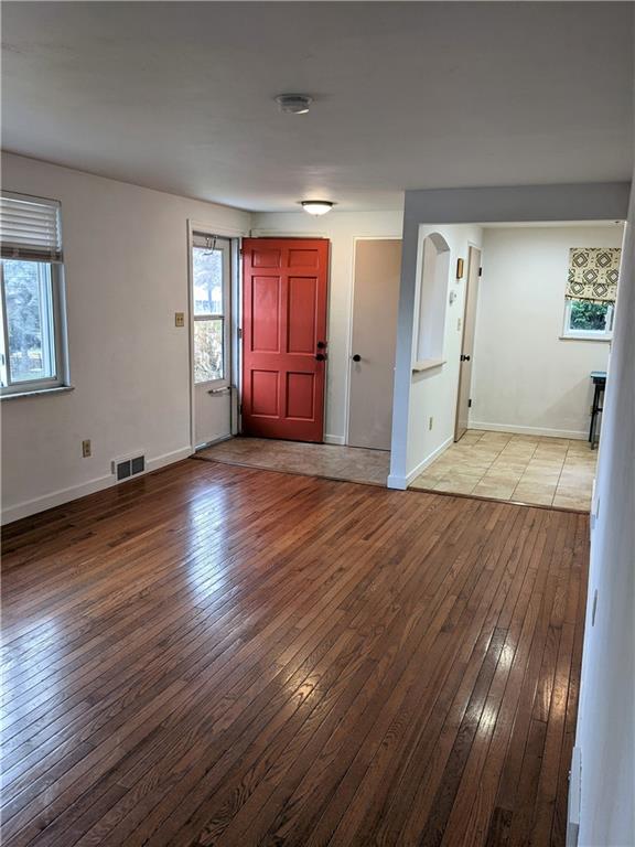 3533 Willett Road Pittsburgh, PA 15227 - Photo 2 of 12 Gallery Image 2