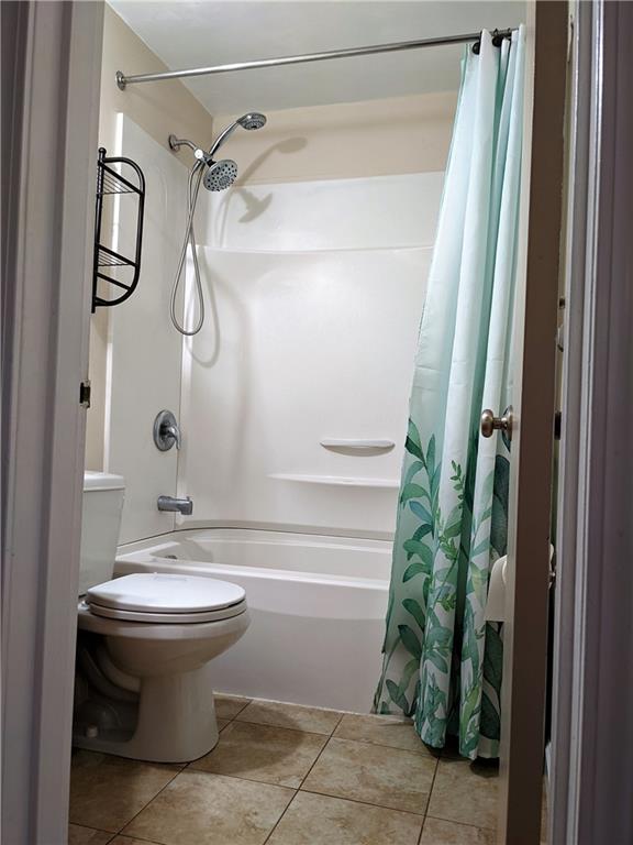 3533 Willett Road Pittsburgh, PA 15227 - Photo 5 of 12 Gallery Image 5