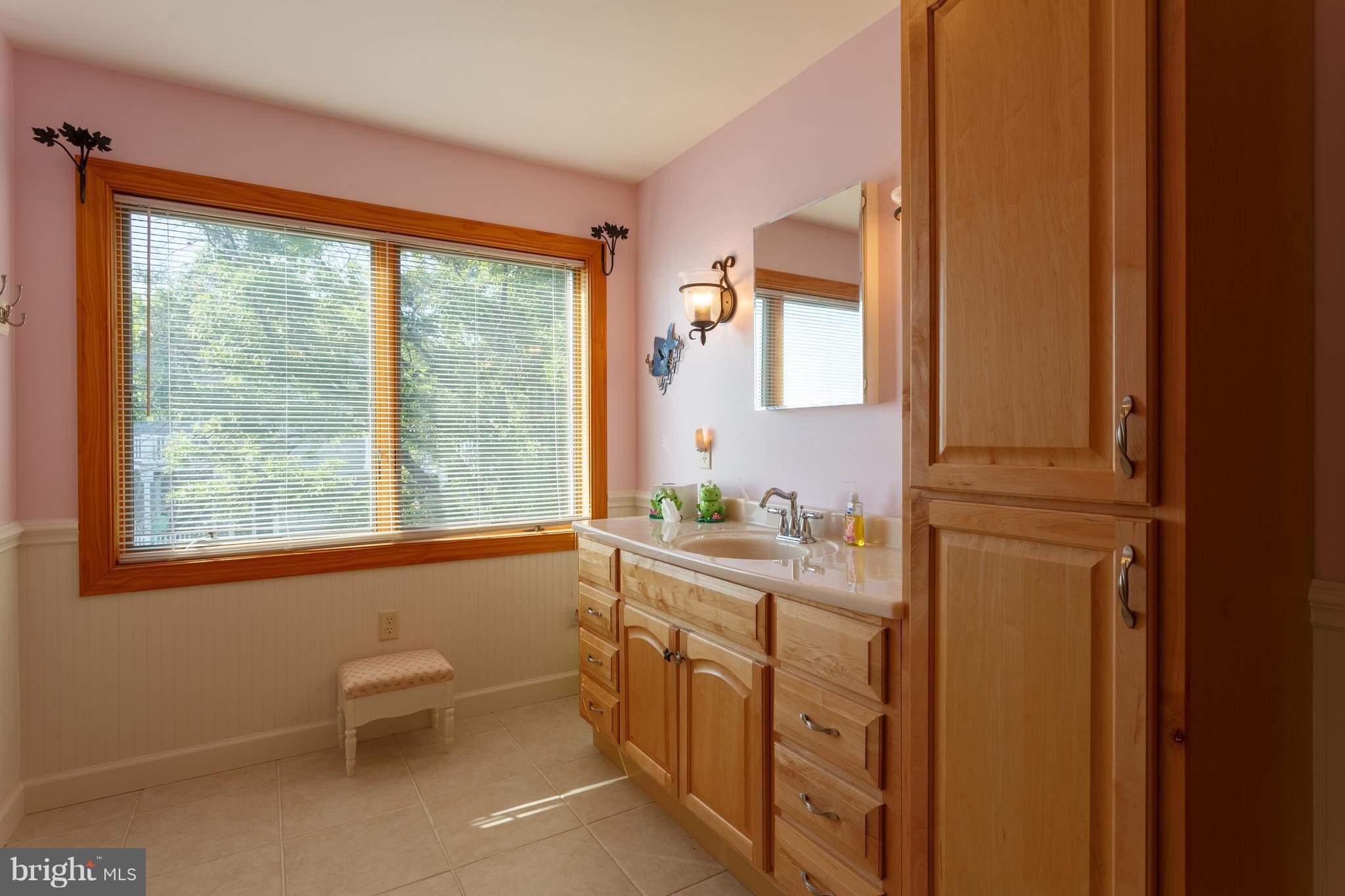5896 Beach Road Rock Hall, MD 21661 - Photo 25 of 31 Bath
