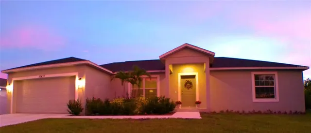 a front view of house with yard