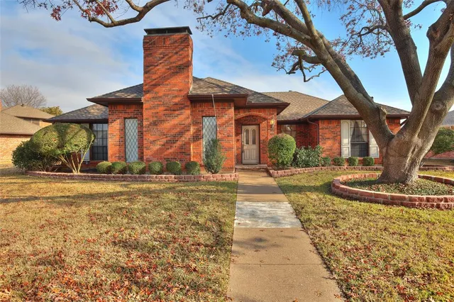 $424,900 | 3905 Palo Duro Drive, Plano, TX 75074
