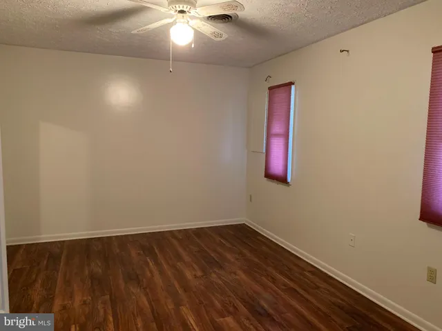 $975 | 29 Cambridge Lane, Chambersburg, PA 17201