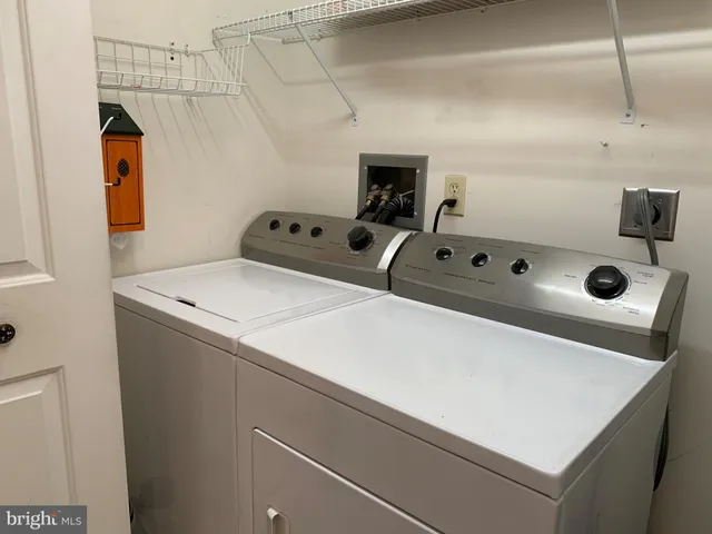 $975 | 29 Cambridge Lane, Chambersburg, PA 17201