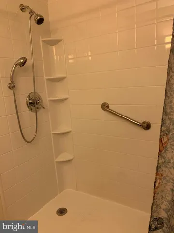 $975 | 29 Cambridge Lane, Chambersburg, PA 17201