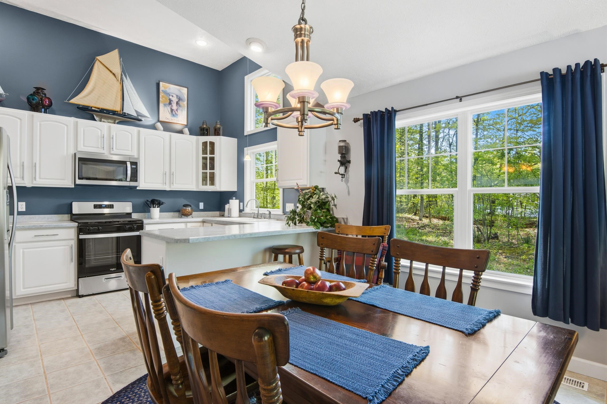 2177 North Jacobson Road Suttons Bay, MI 49682 - Photo 8 of 25