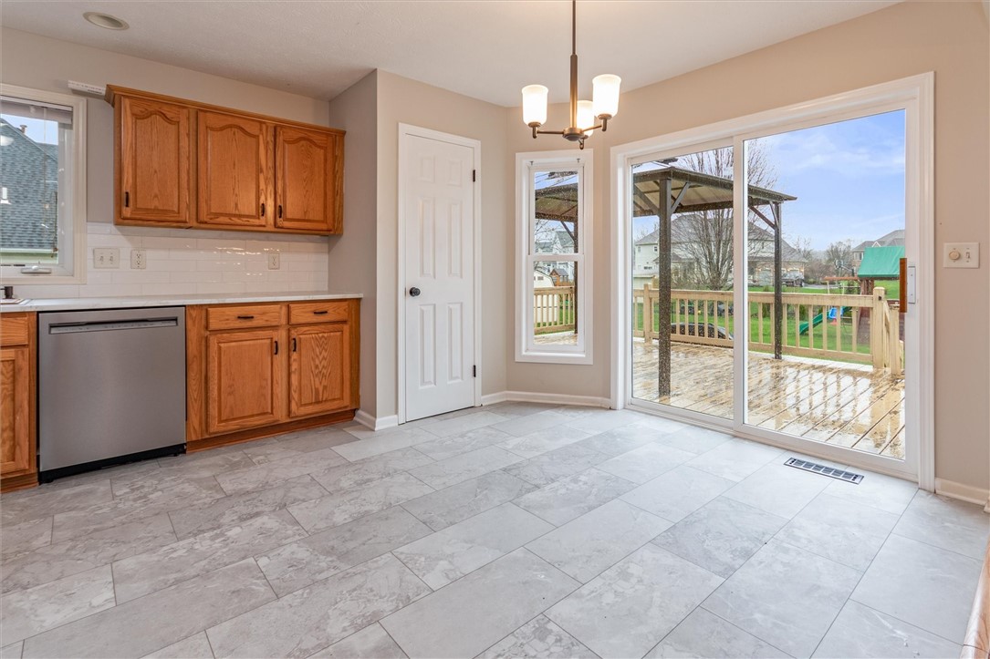 26 Simone Terrace Penfield, NY 14580 - Photo 12 of 32