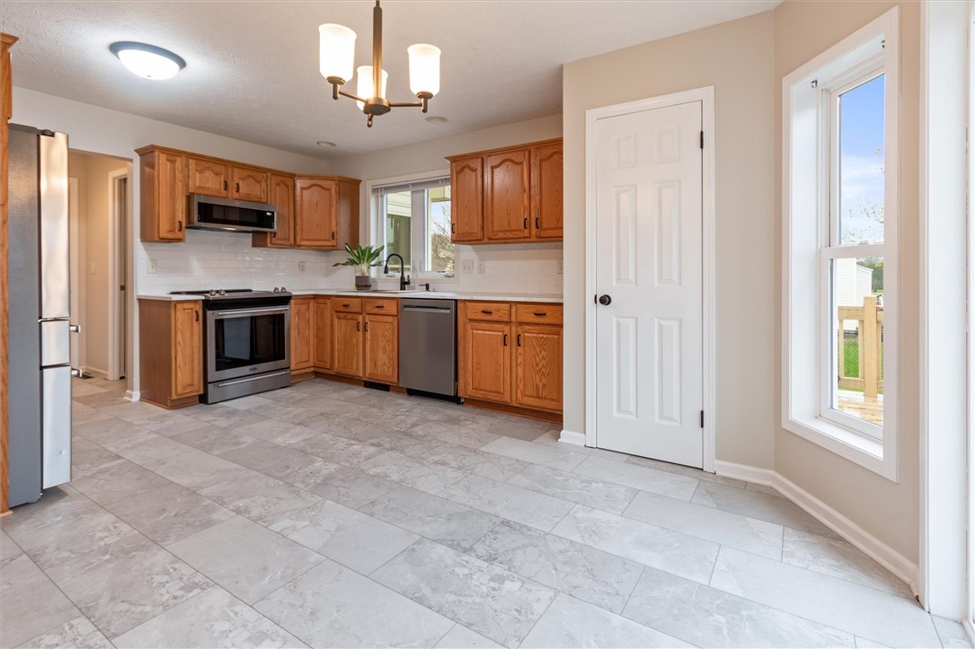 26 Simone Terrace Penfield, NY 14580 - Photo 13 of 32