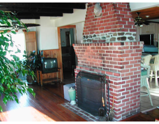 27 12th Road Marshfield, MA 02050 - Photo 4 of 7